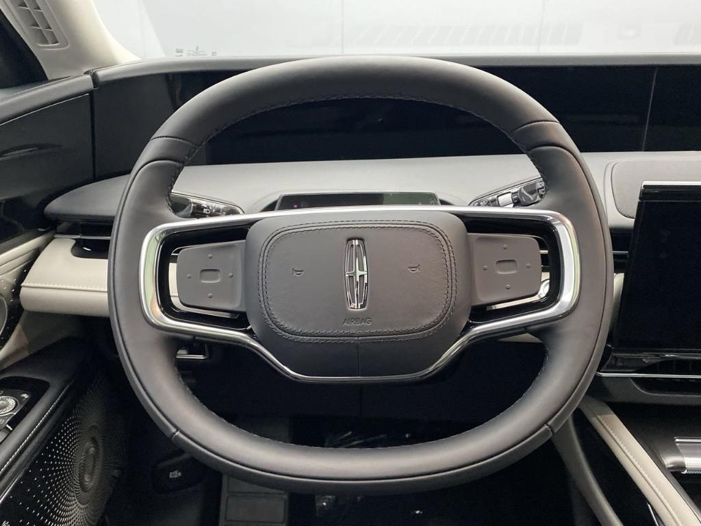 new 2025 Lincoln Nautilus car, priced at $67,910