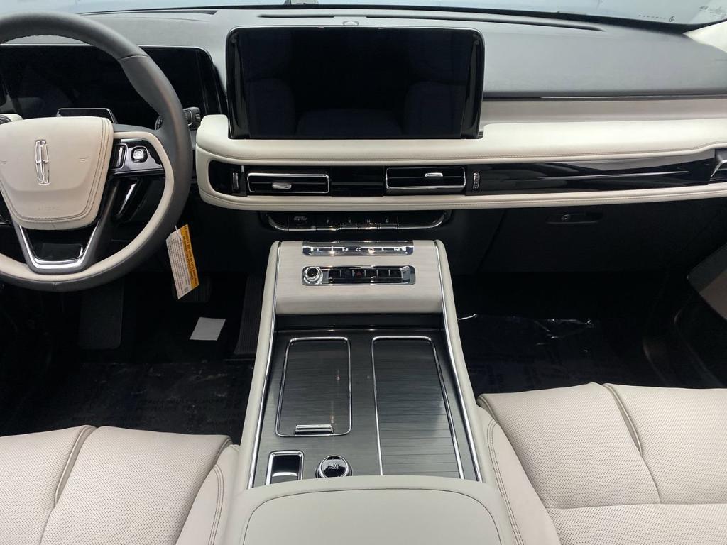 new 2025 Lincoln Aviator car, priced at $79,210