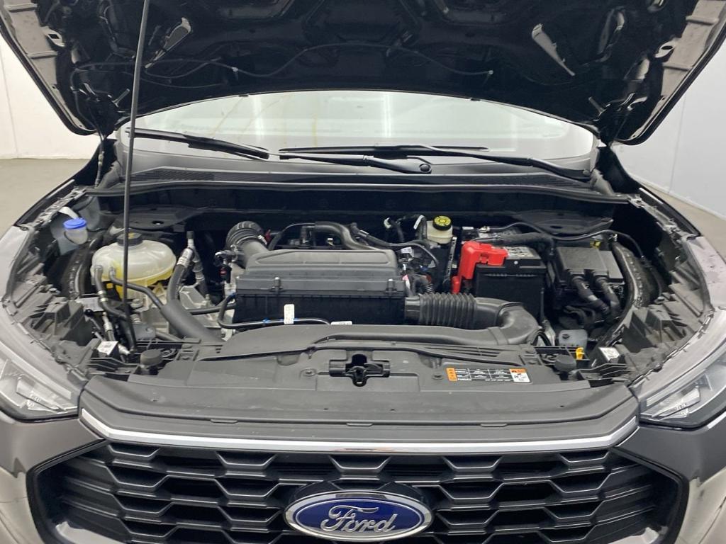 new 2025 Ford Escape car, priced at $34,010