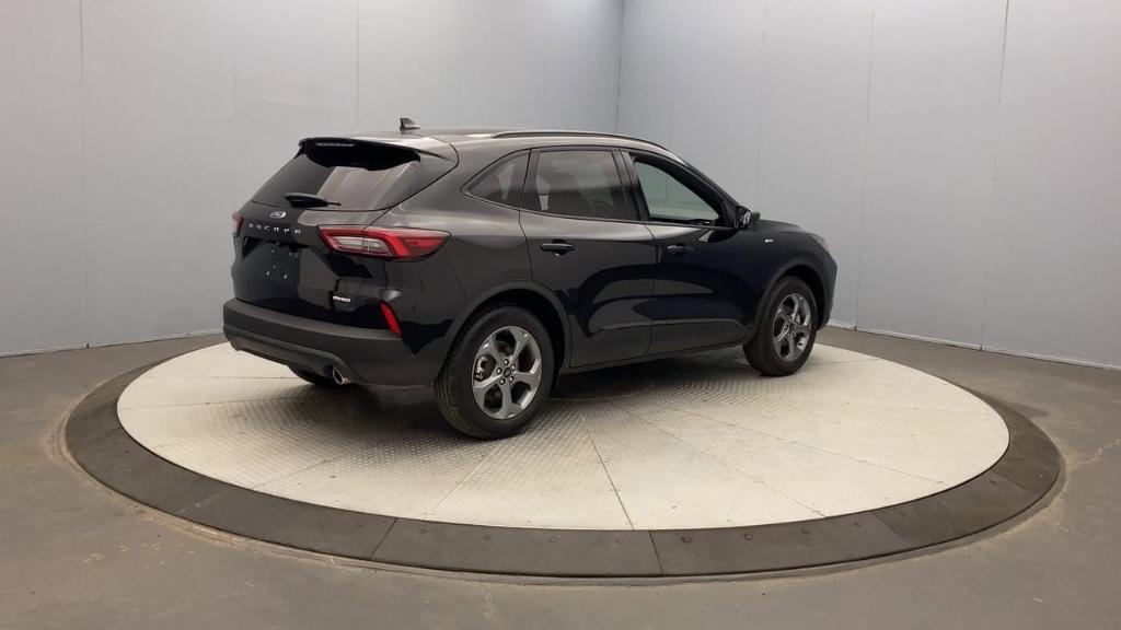 new 2025 Ford Escape car, priced at $34,010