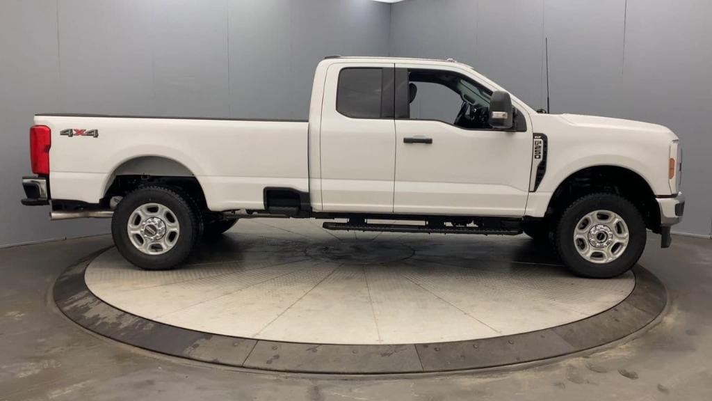 new 2025 Ford F-250 car, priced at $59,690