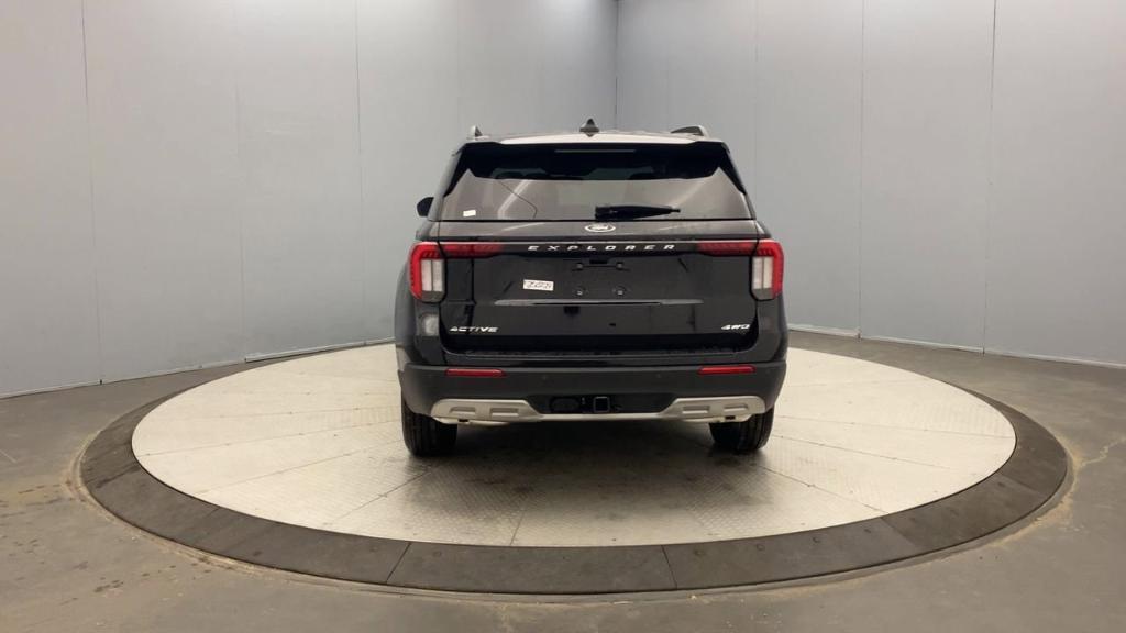 new 2025 Ford Explorer car, priced at $48,205