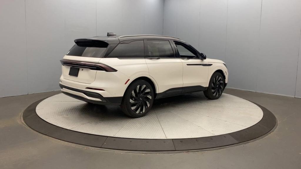 new 2024 Lincoln Nautilus car, priced at $65,970