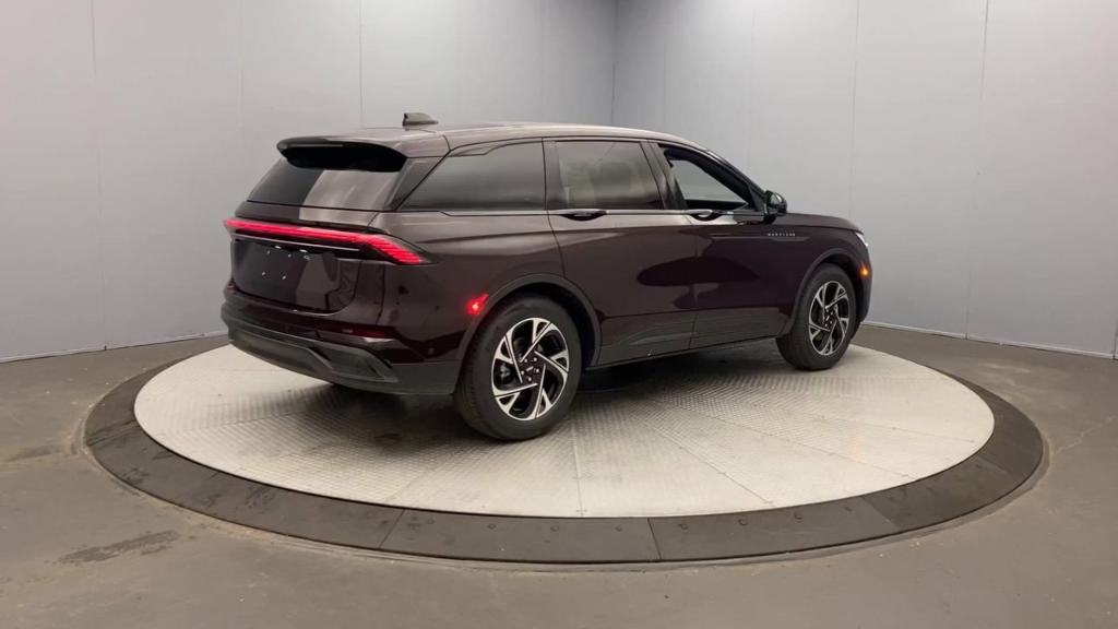 new 2024 Lincoln Nautilus car, priced at $62,965