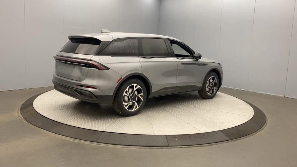 new 2024 Lincoln Nautilus car, priced at $63,035