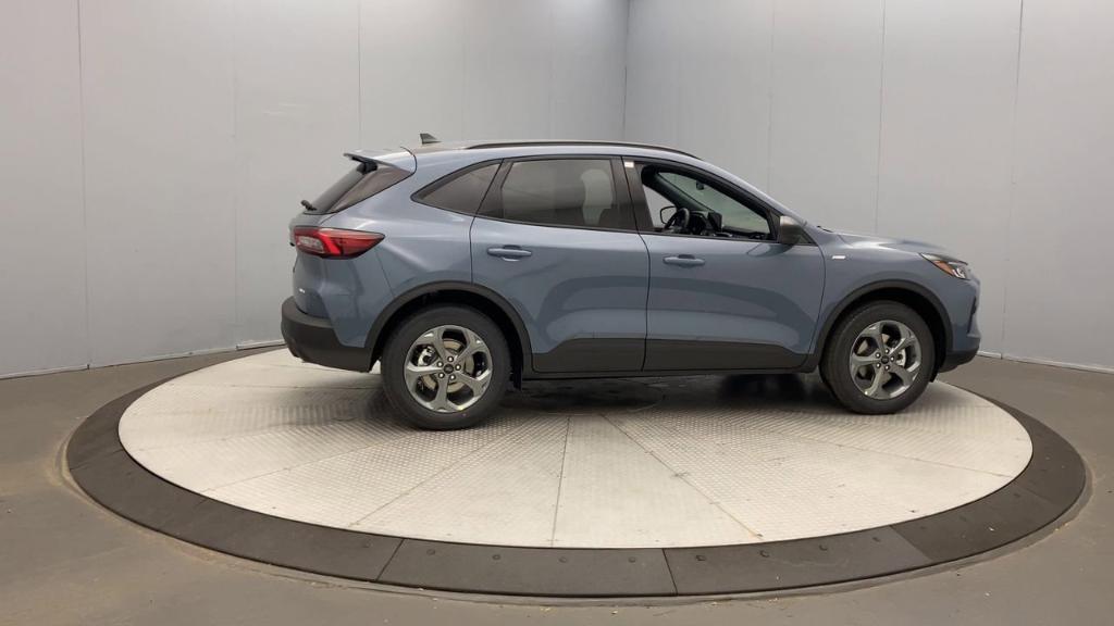 new 2025 Ford Escape car, priced at $34,010