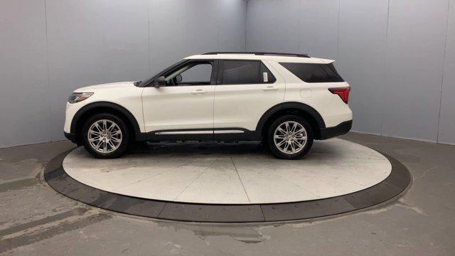 new 2025 Ford Explorer car