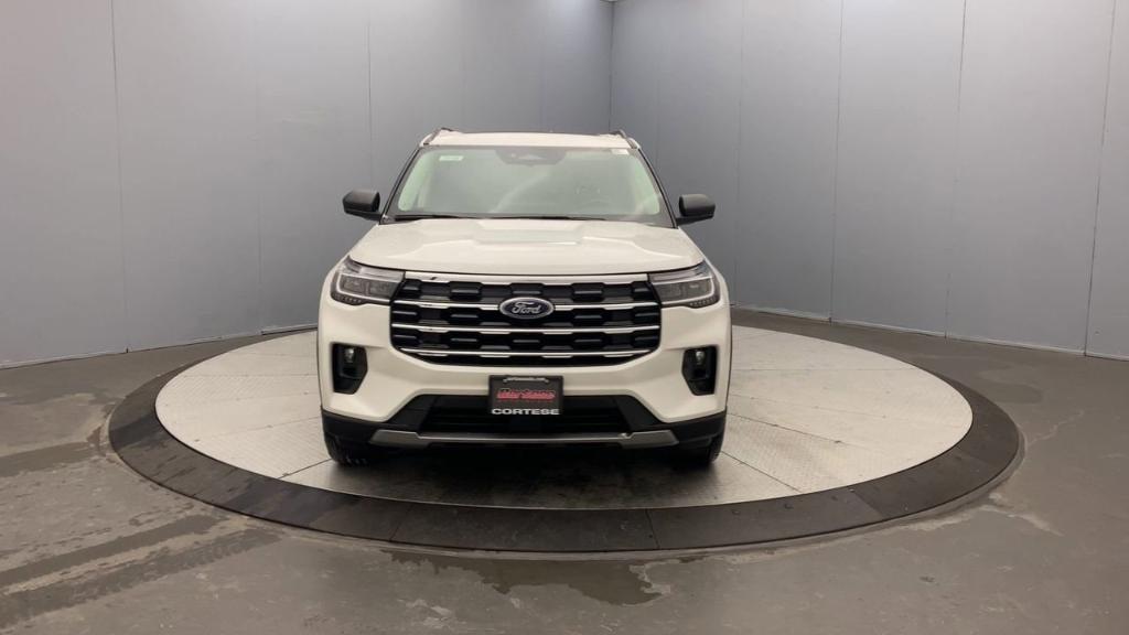 new 2025 Ford Explorer car, priced at $49,652