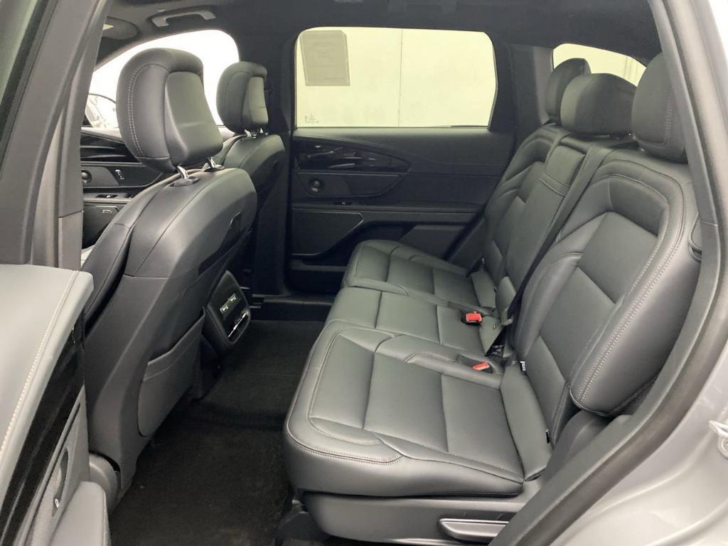 new 2025 Lincoln Nautilus car, priced at $64,270