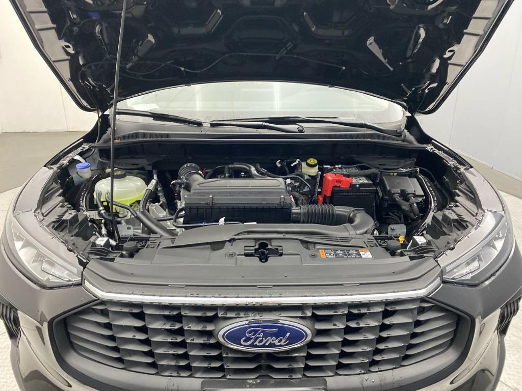 new 2025 Ford Escape car, priced at $34,245