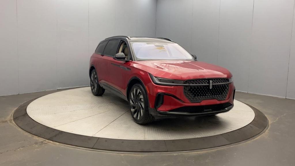 new 2025 Lincoln Nautilus car, priced at $74,305
