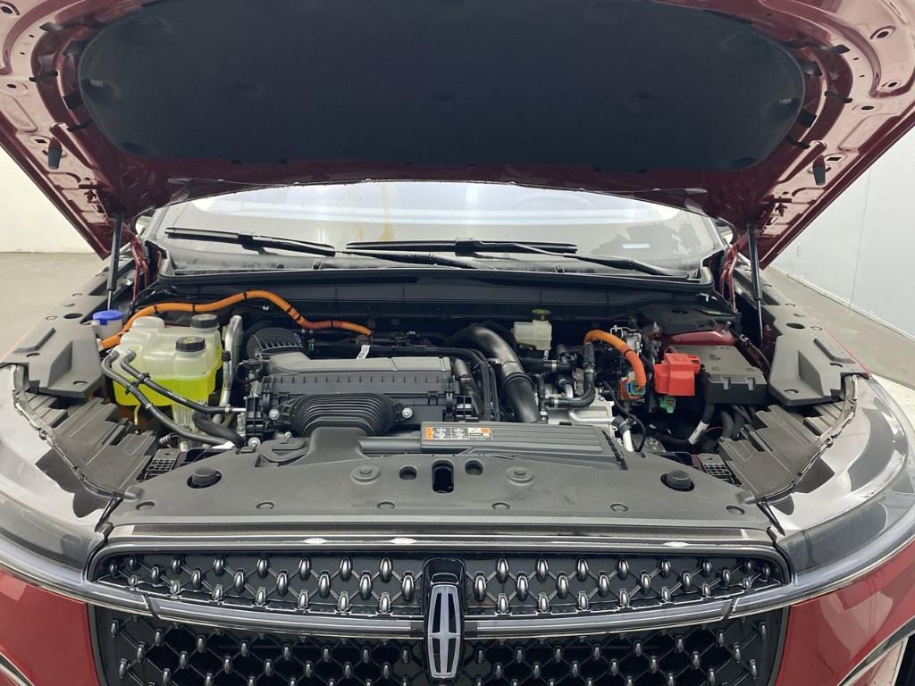 new 2025 Lincoln Nautilus car, priced at $74,305