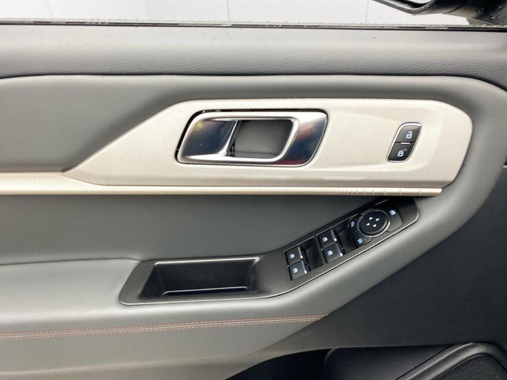 new 2025 Ford Explorer car, priced at $44,145