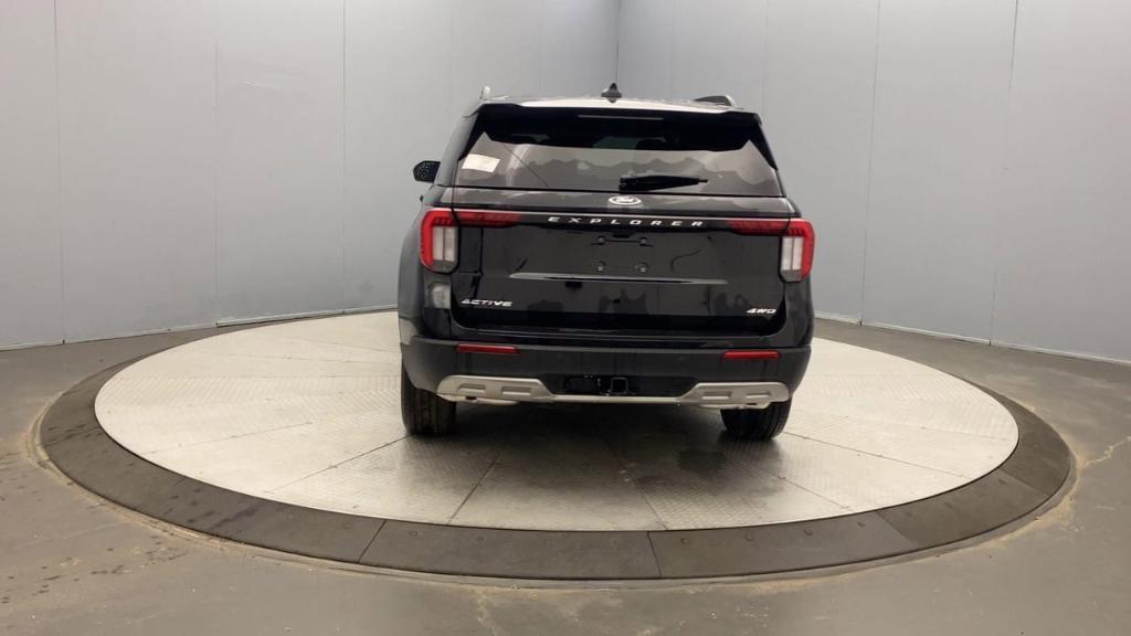 new 2025 Ford Explorer car, priced at $48,205