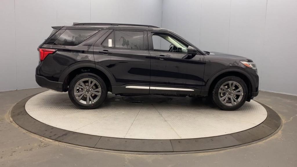 new 2025 Ford Explorer car, priced at $48,205