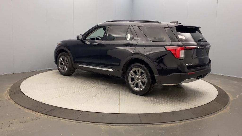 new 2025 Ford Explorer car, priced at $48,205