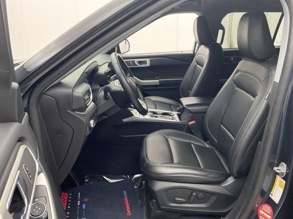used 2022 Ford Explorer car, priced at $29,995