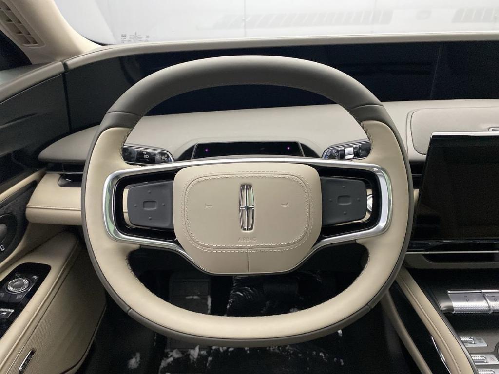 new 2025 Lincoln Nautilus car, priced at $64,270