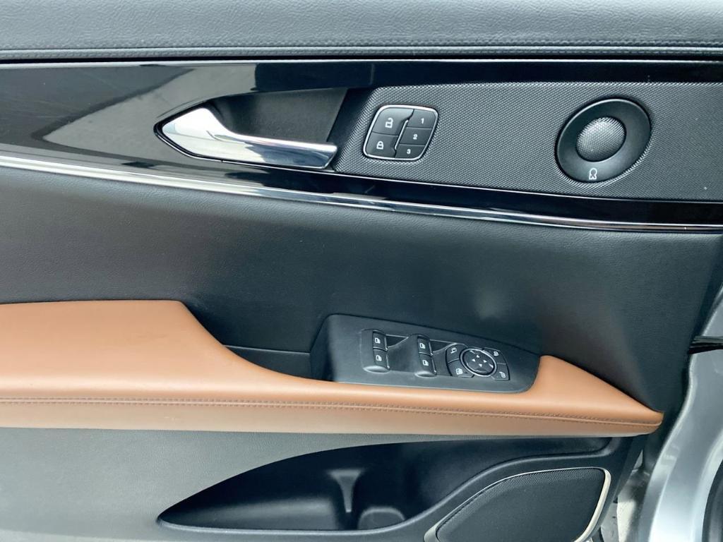 used 2021 Lincoln Nautilus car, priced at $34,999