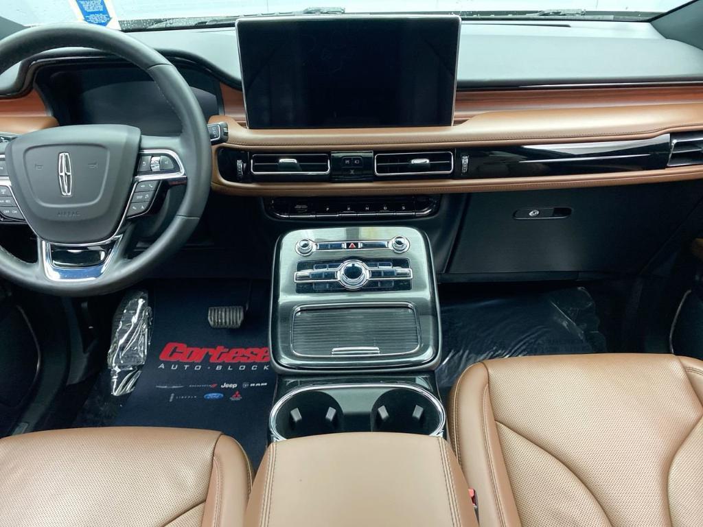 used 2021 Lincoln Nautilus car, priced at $34,999