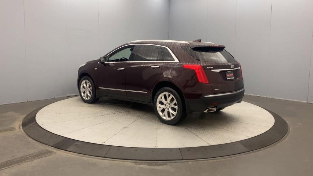 used 2018 Cadillac XT5 car, priced at $19,995