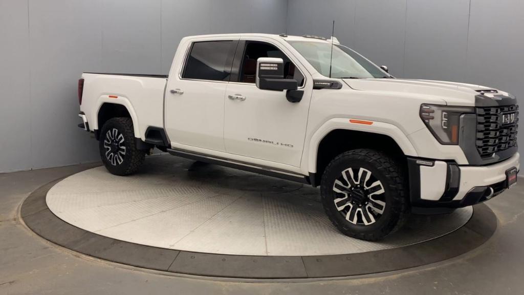 used 2024 GMC Sierra 2500 car, priced at $81,995