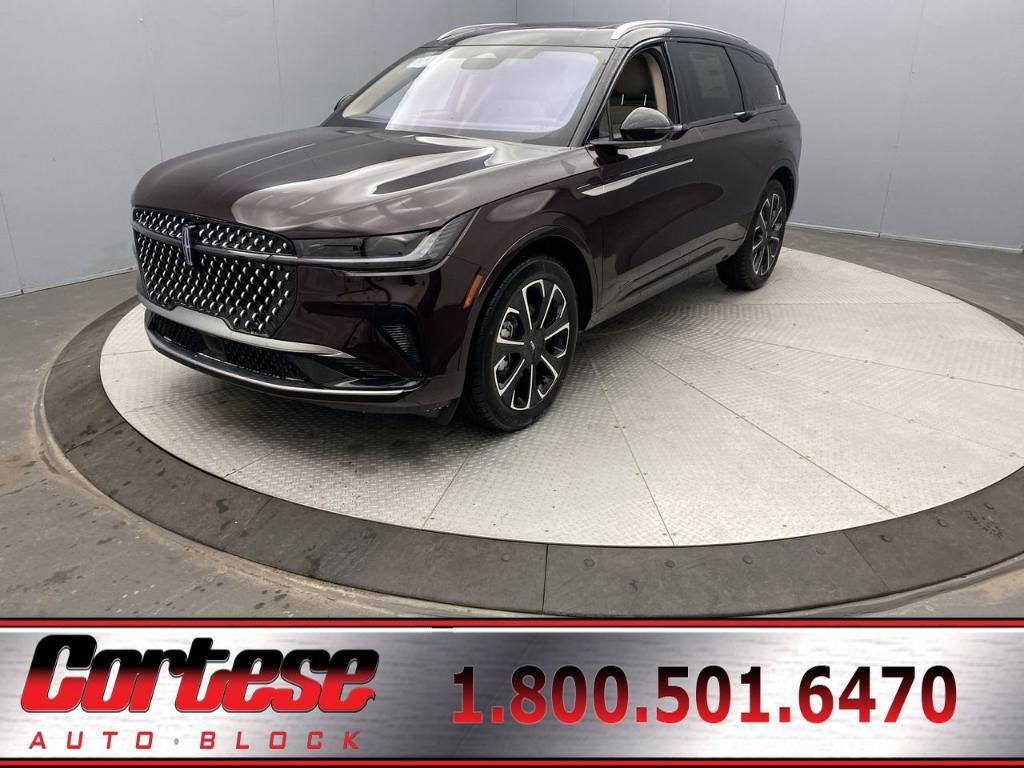 new 2025 Lincoln Nautilus car, priced at $66,205