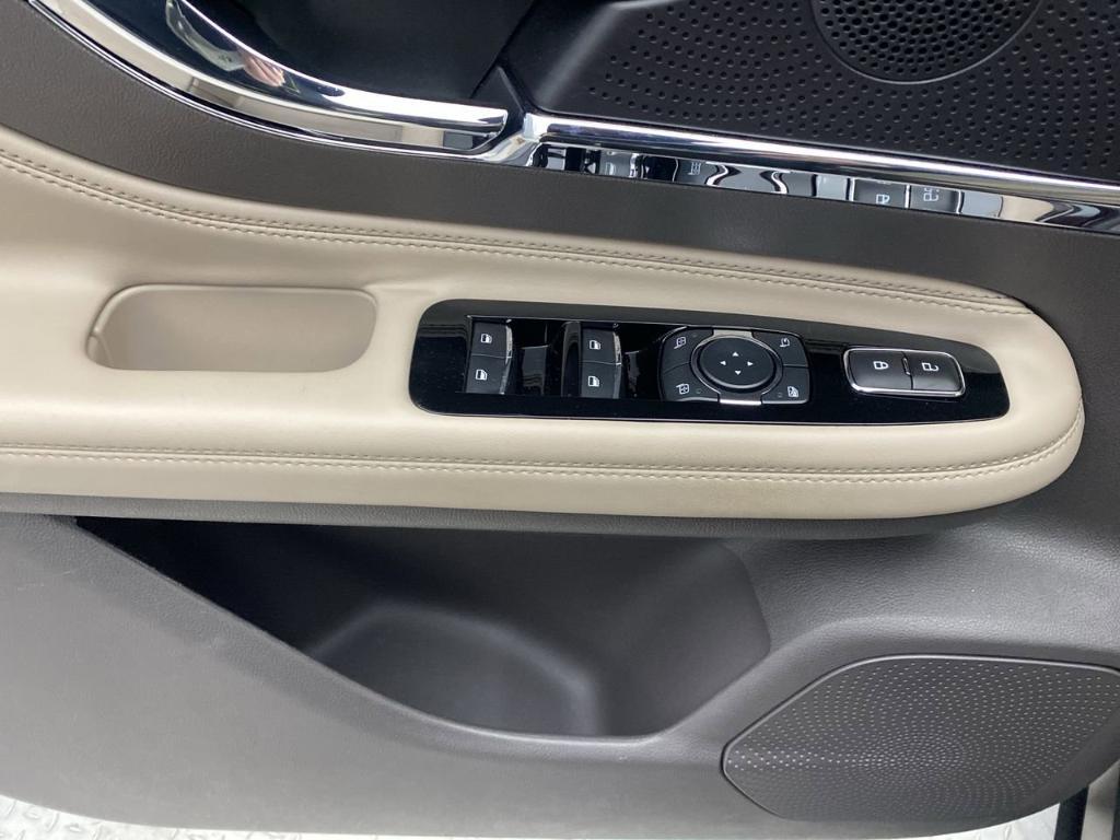 used 2023 Lincoln Corsair car, priced at $38,999
