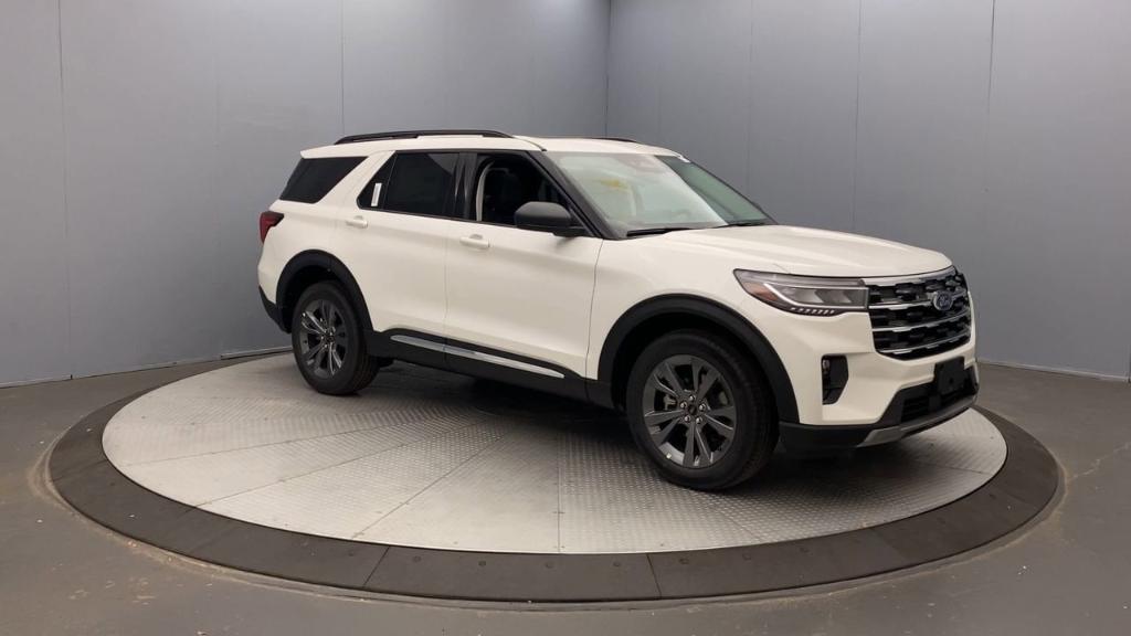 new 2025 Ford Explorer car, priced at $52,005