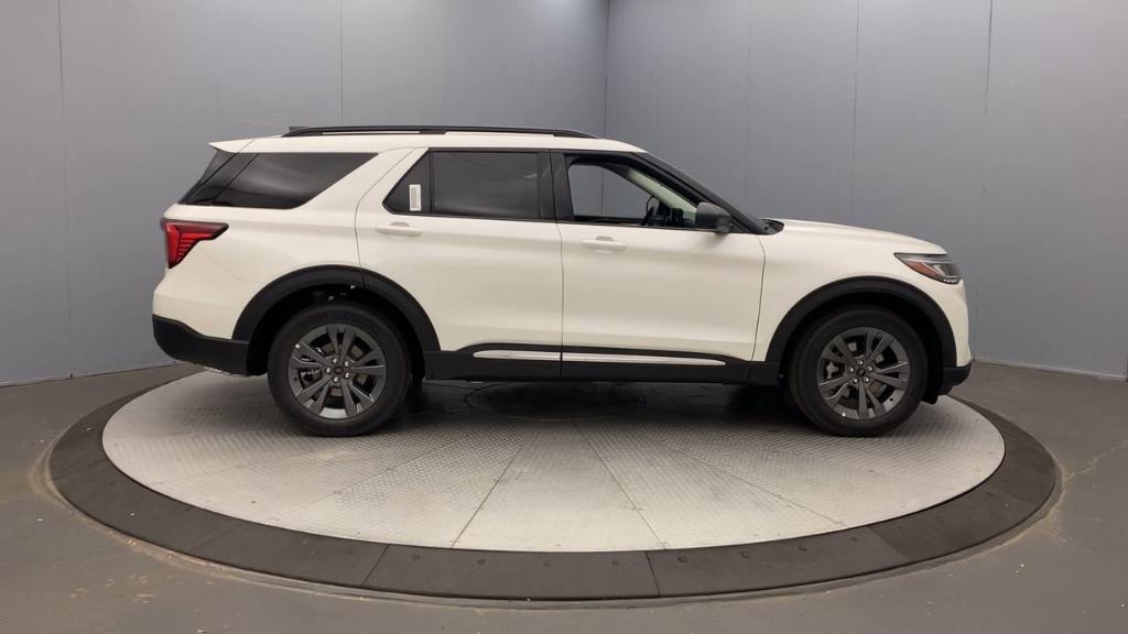 new 2025 Ford Explorer car, priced at $52,005