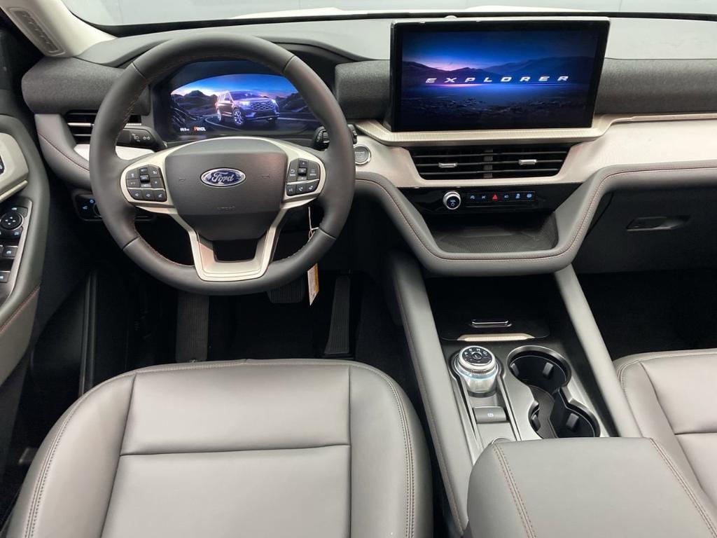 new 2025 Ford Explorer car, priced at $52,005