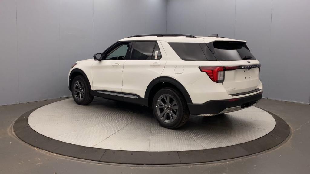 new 2025 Ford Explorer car, priced at $52,005
