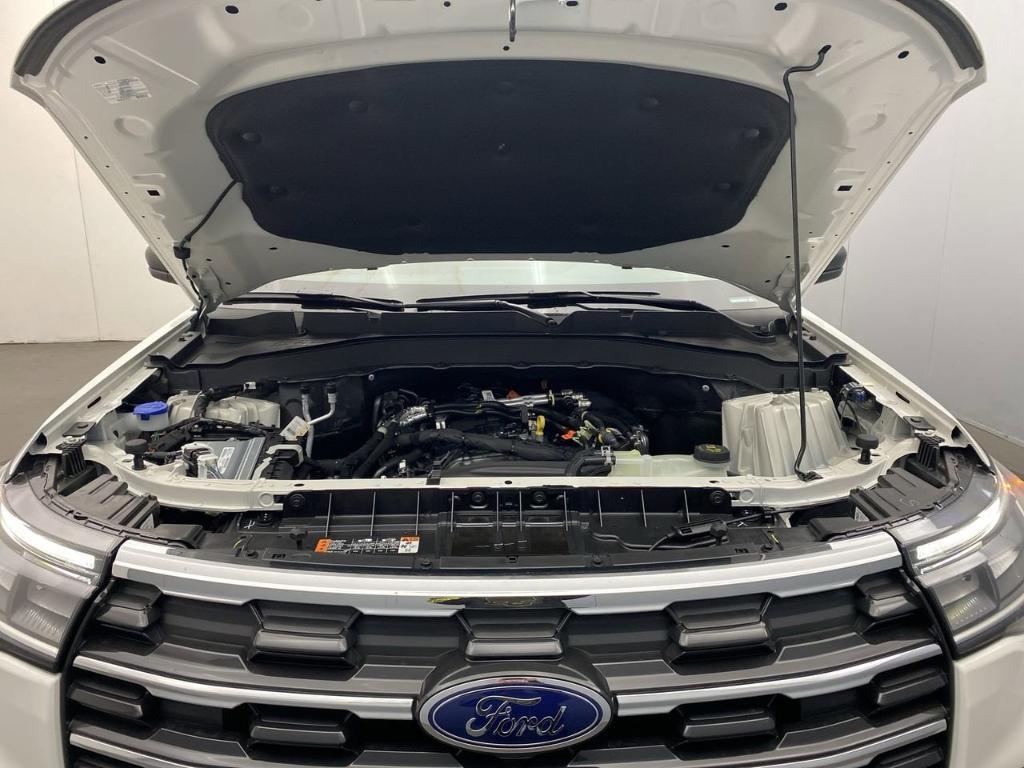 new 2025 Ford Explorer car, priced at $52,005