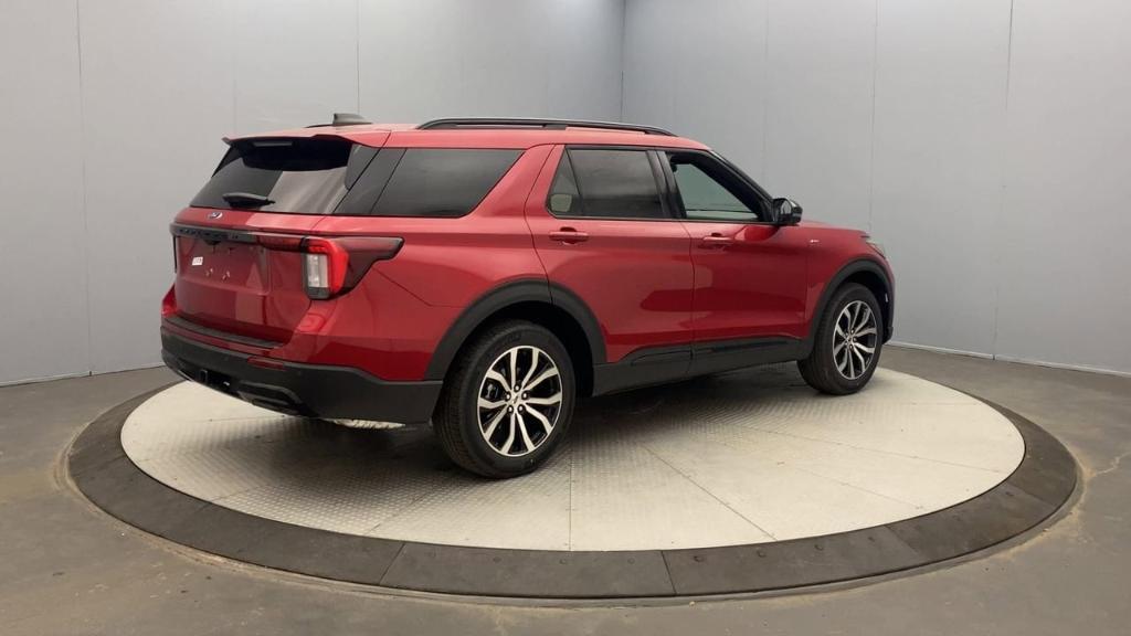 new 2025 Ford Explorer car