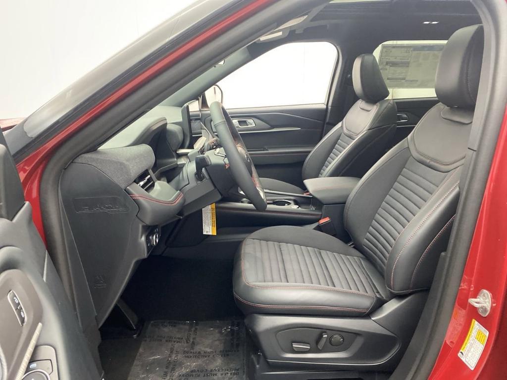new 2025 Ford Explorer car