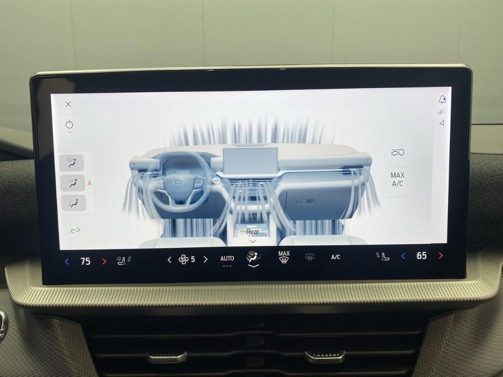 new 2025 Ford Explorer car