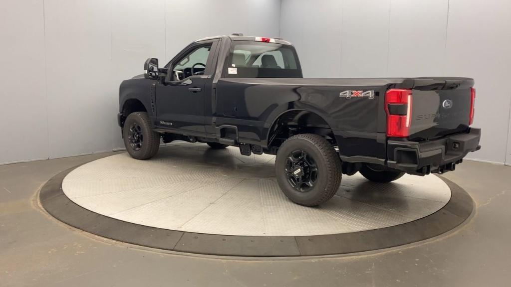 new 2025 Ford F-350 car, priced at $67,400