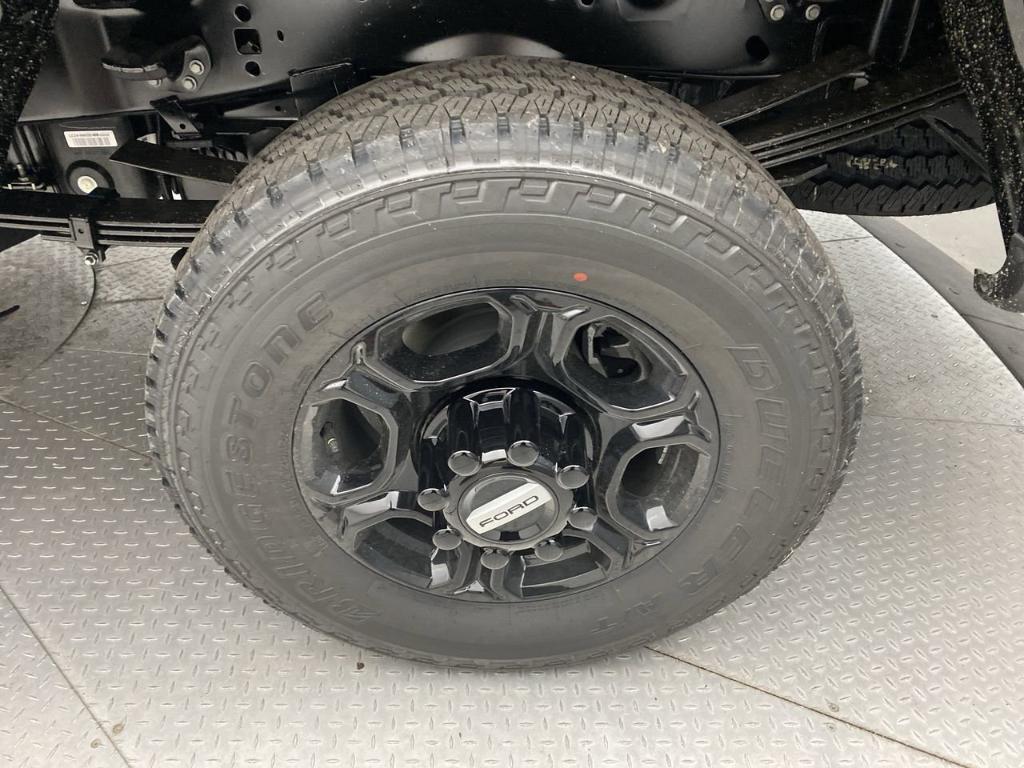 new 2025 Ford F-350 car, priced at $67,400