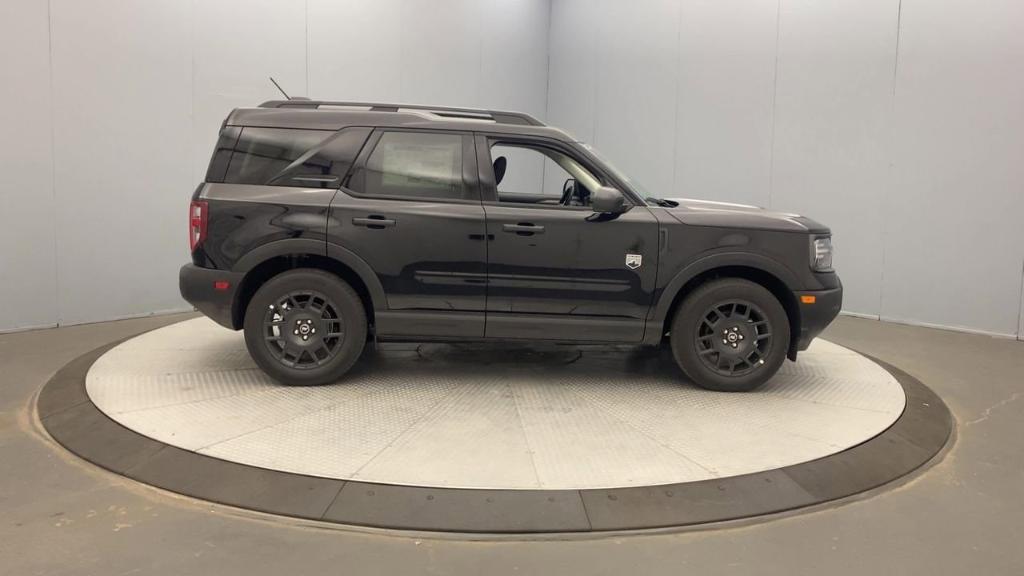 new 2025 Ford Bronco Sport car, priced at $35,400