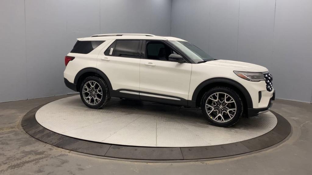 new 2025 Ford Explorer car, priced at $59,833