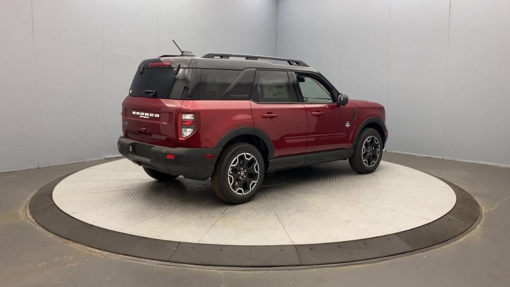 new 2025 Ford Bronco Sport car, priced at $42,200