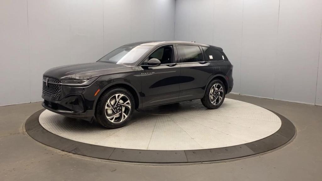 new 2024 Lincoln Nautilus car, priced at $62,285