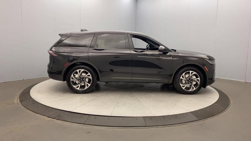 new 2024 Lincoln Nautilus car, priced at $62,285