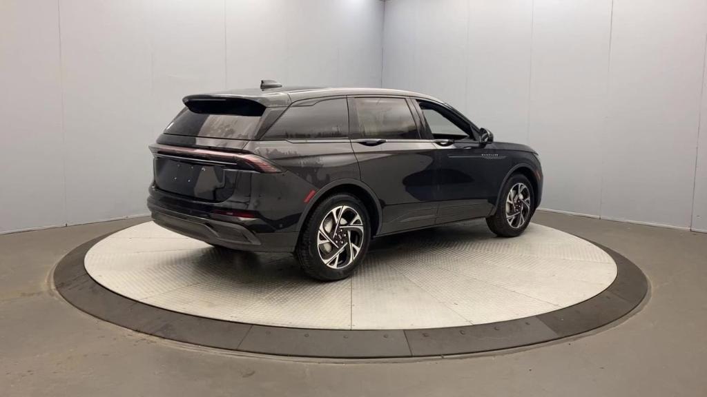 new 2024 Lincoln Nautilus car, priced at $62,285