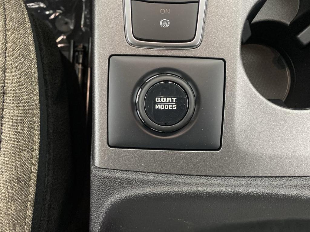 new 2025 Ford Bronco Sport car, priced at $37,910