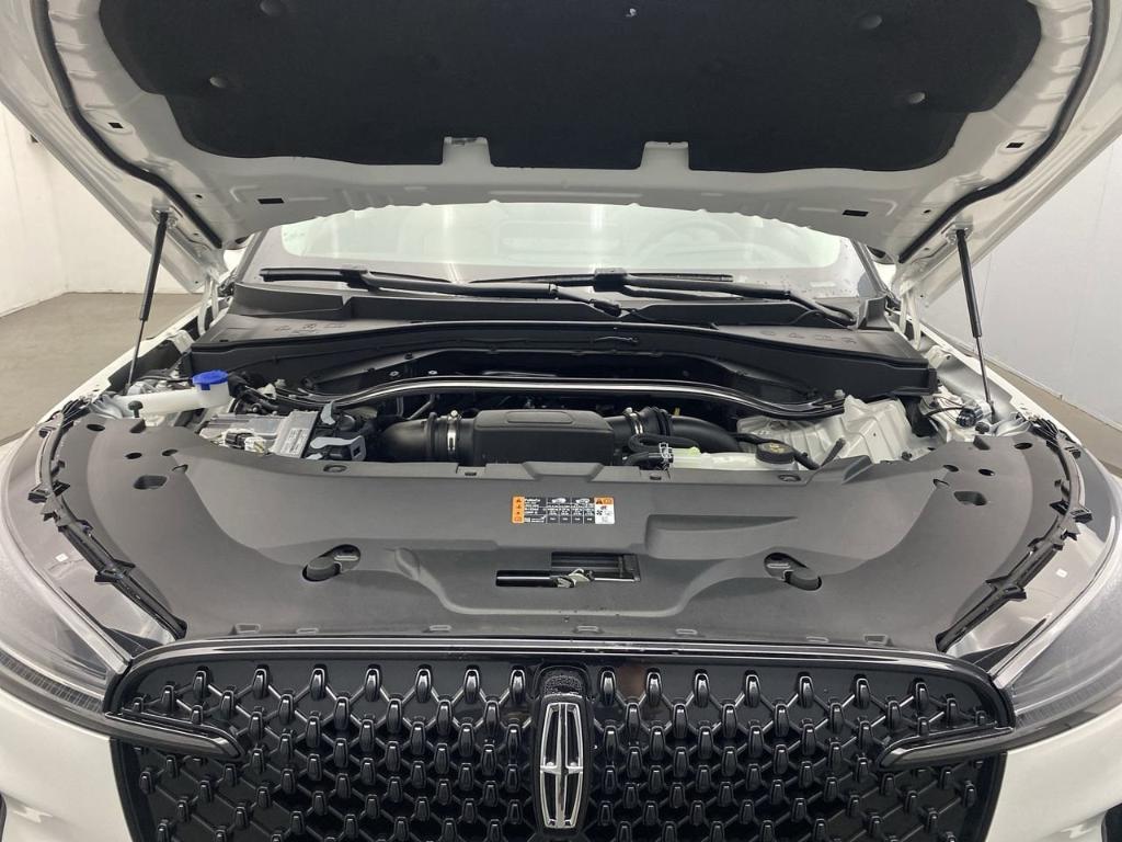 new 2025 Lincoln Aviator car, priced at $70,385