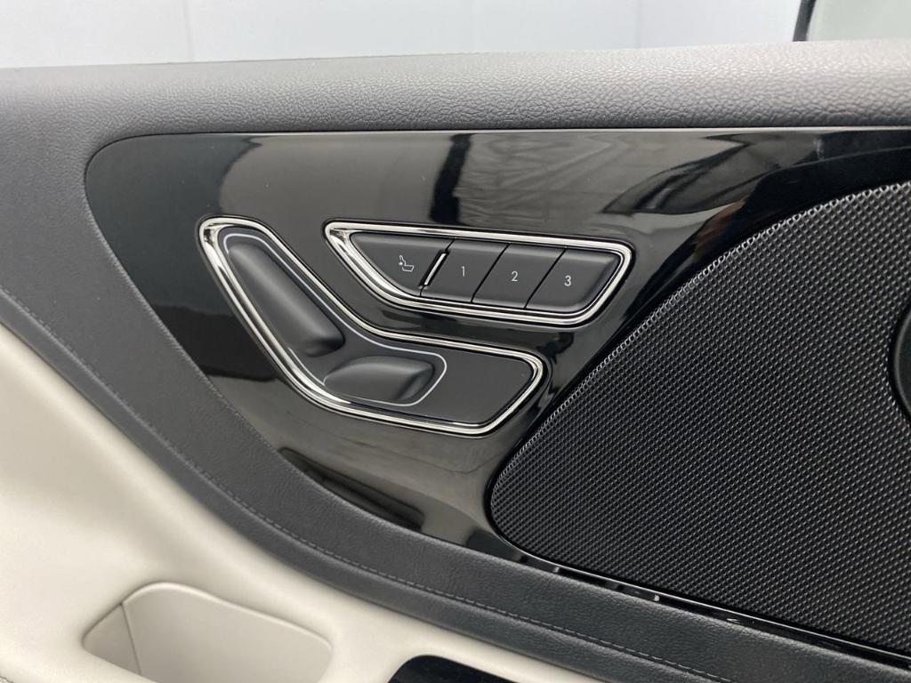 new 2025 Lincoln Aviator car, priced at $70,385