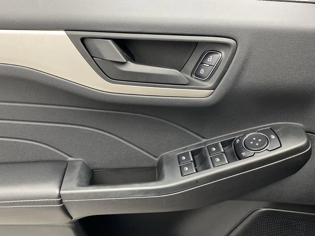 used 2022 Ford Escape car, priced at $20,995