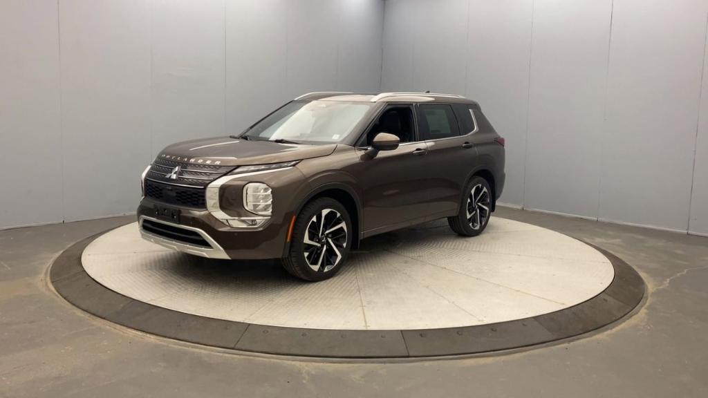 used 2022 Mitsubishi Outlander car, priced at $25,995