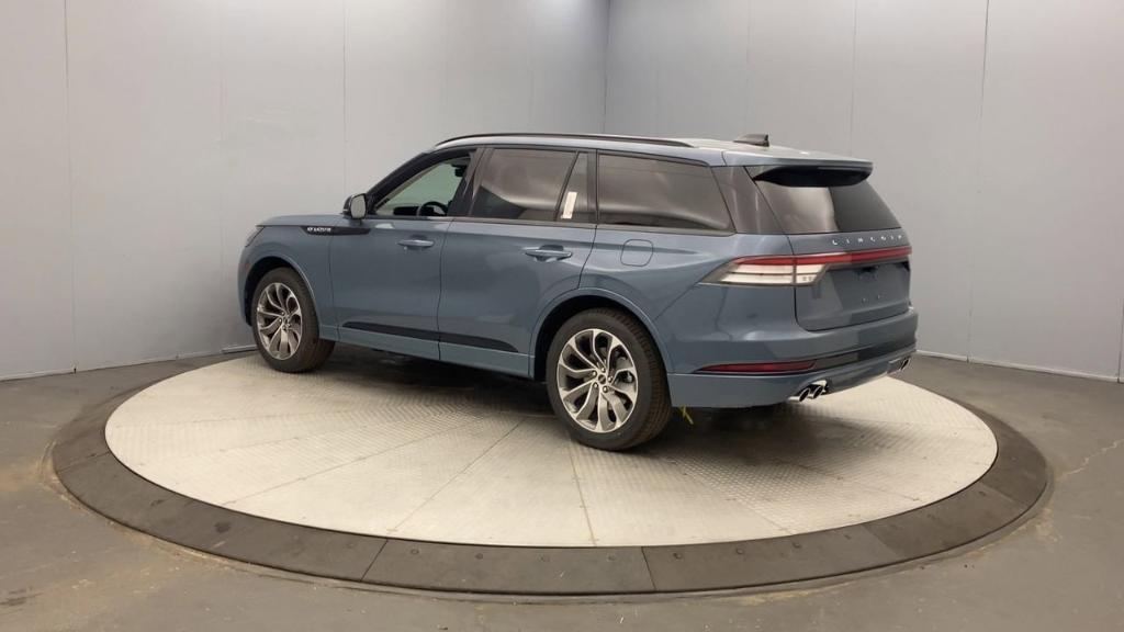 new 2025 Lincoln Aviator car, priced at $66,935
